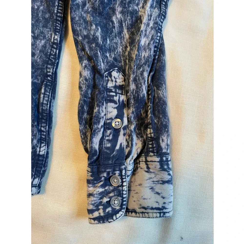 ByCorpus Womens Acid Wash Blue Denim Button Down Shirt Long Sleeve Small Western